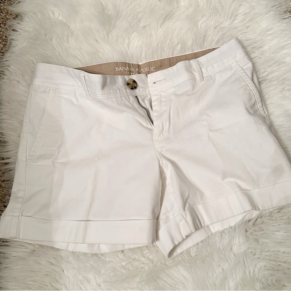 Banana Republic Pants - Banana Republic City Chino Shorts